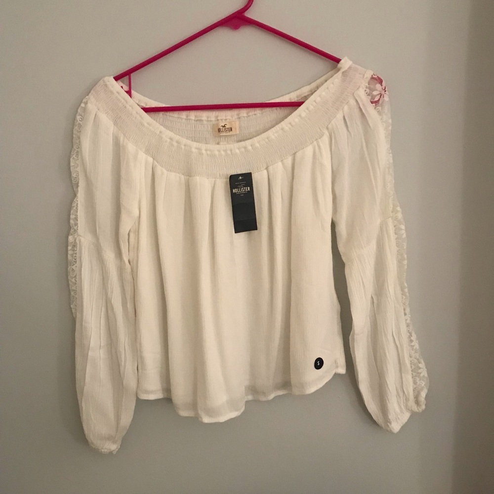 NWT Hollister Off the Shoulder Top